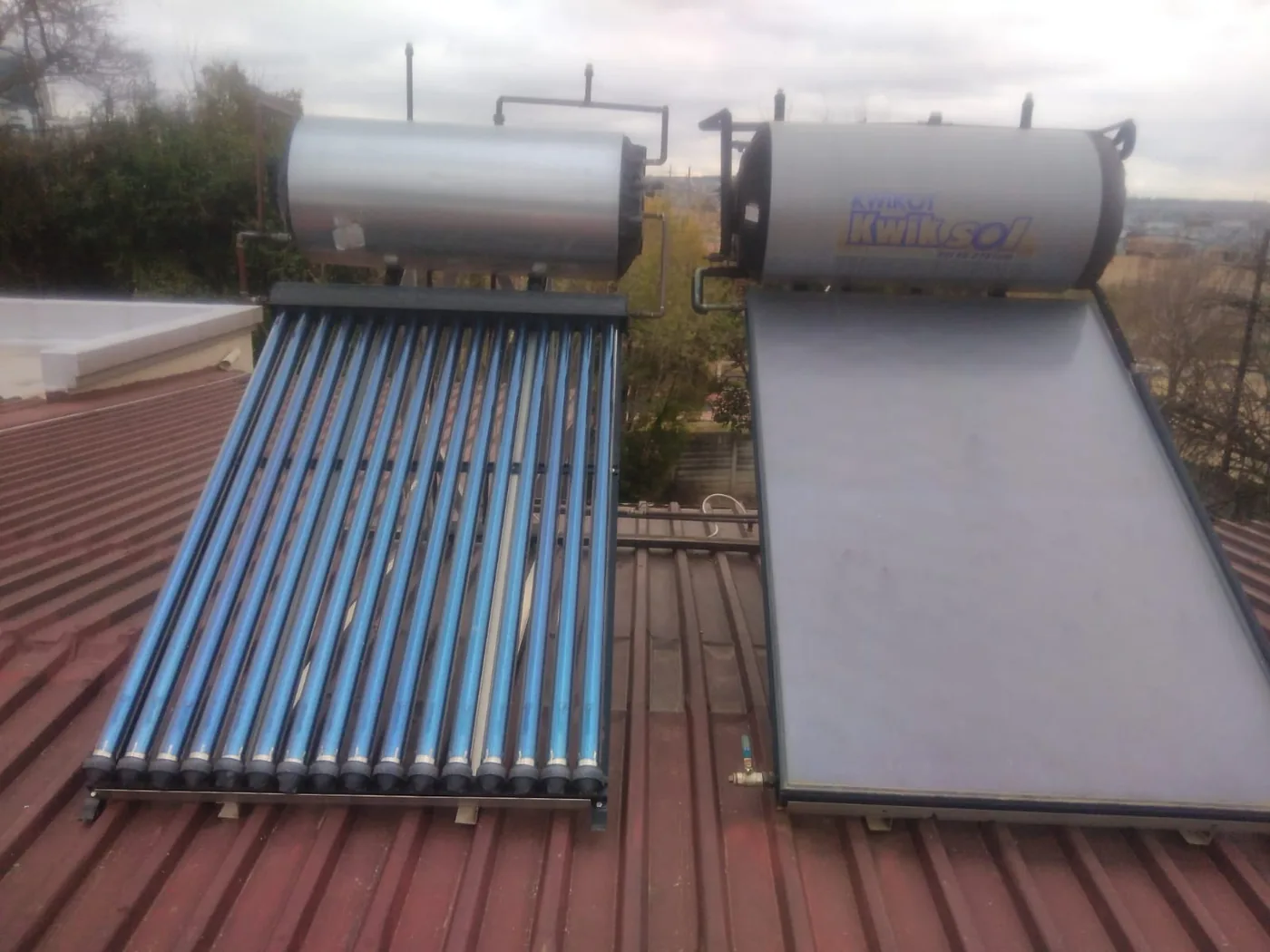 side by side evacuated tube and flat plate solar geyser systems for 150 litre conversion guidance